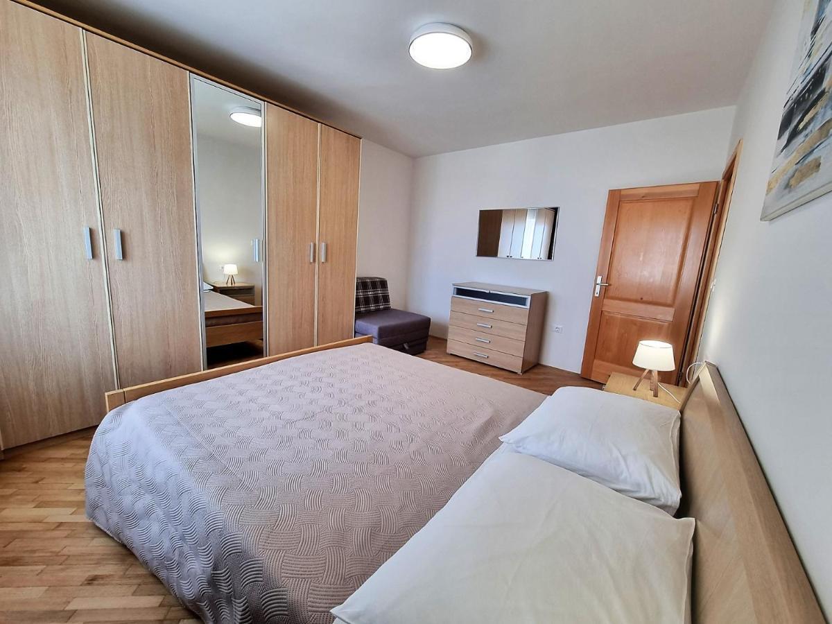 Apartments Valentina Umag Exterior photo
